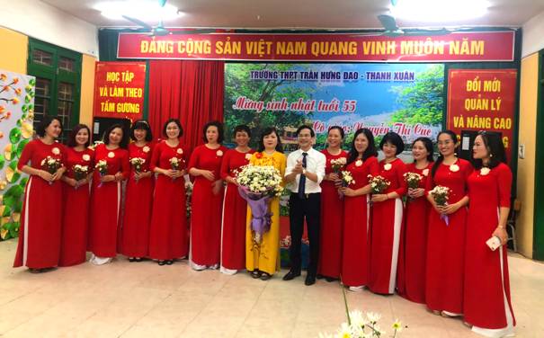 Lễ mừng sinh nhật lần thứ 55 của c� gi�o Nguyễn Thị C�c